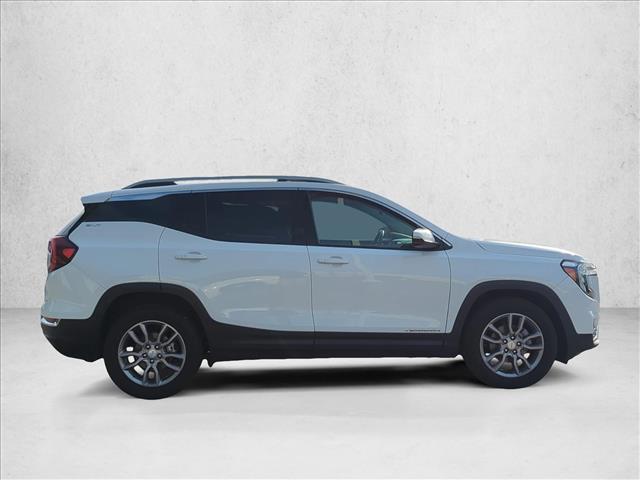 2023 Gmc Terrain SLT photo 2