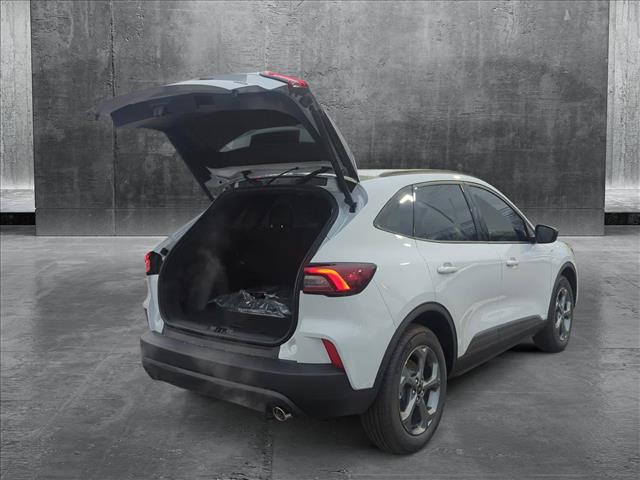 2025 Ford Escape ST-Line photo 2