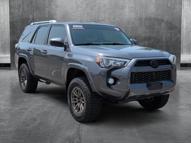 2017 Toyota 4Runner SR5 photo 3