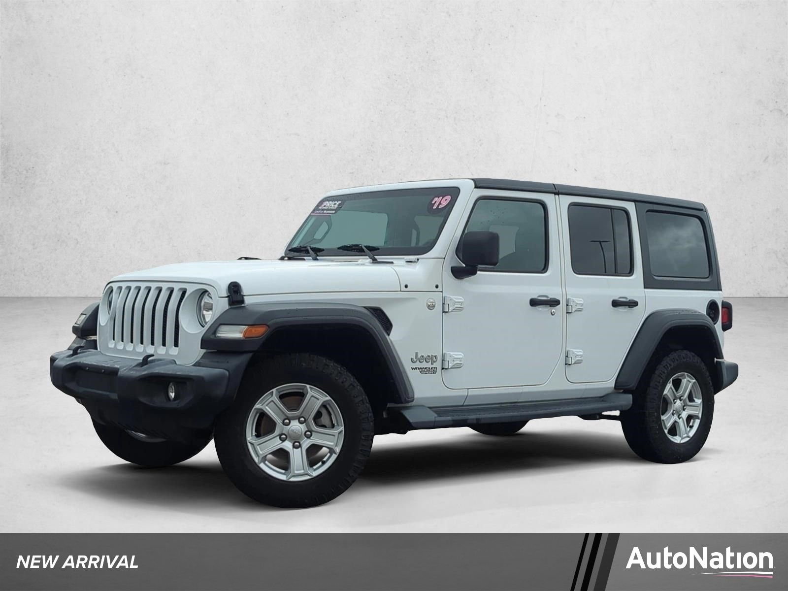2019 Jeep Wrangler Sport S's photo
