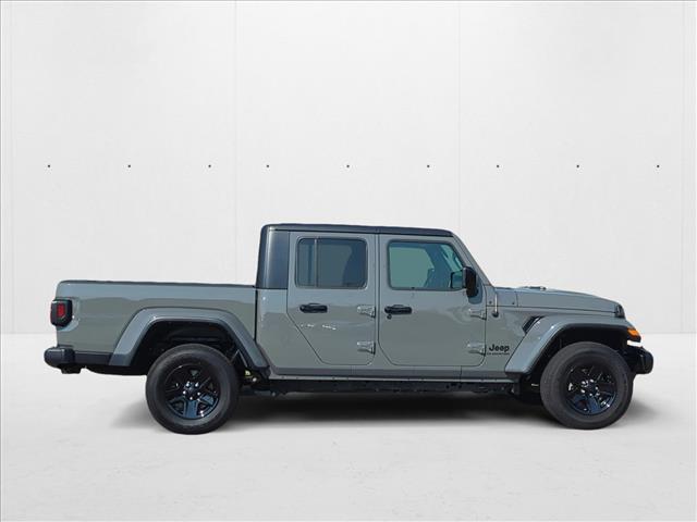 2022 Jeep Gladiator Sport S photo 4