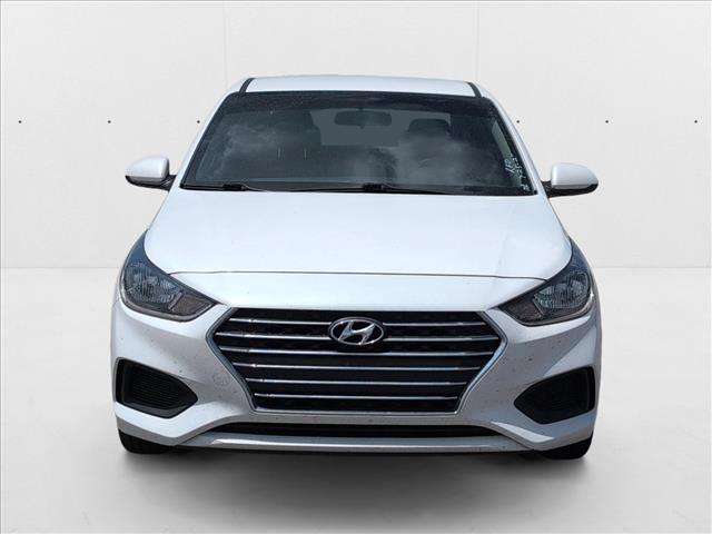 2021 Hyundai Accent SE photo 2
