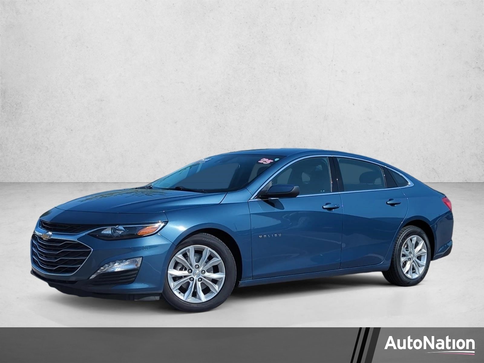 Used 2025 Chevrolet Malibu LT