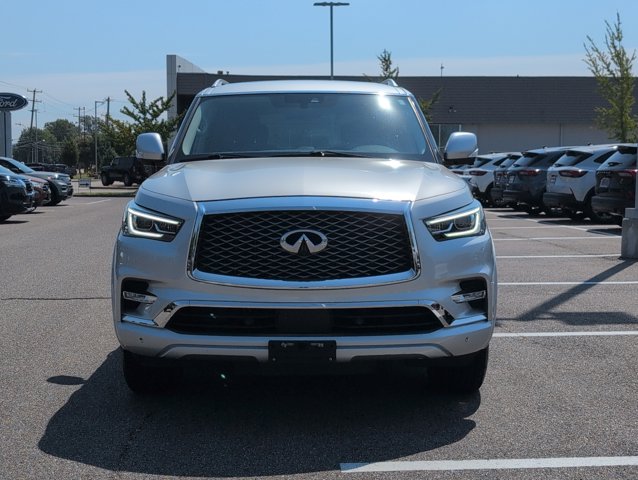 2021 Infiniti QX80 Luxe photo 2