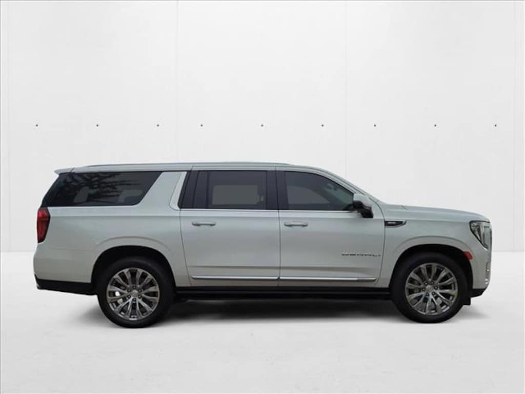 Used 2022 GMC Yukon XL Denali Sport Utility