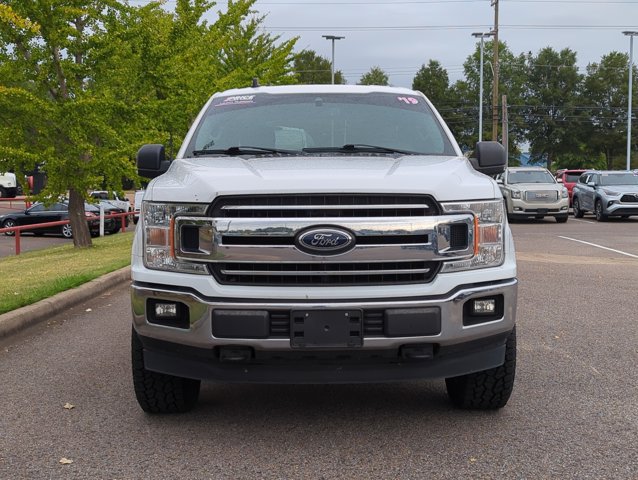 2019 Ford F-150 XLT photo 2