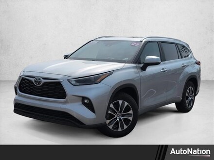 2023 Toyota Highlander XLE Sport Utility