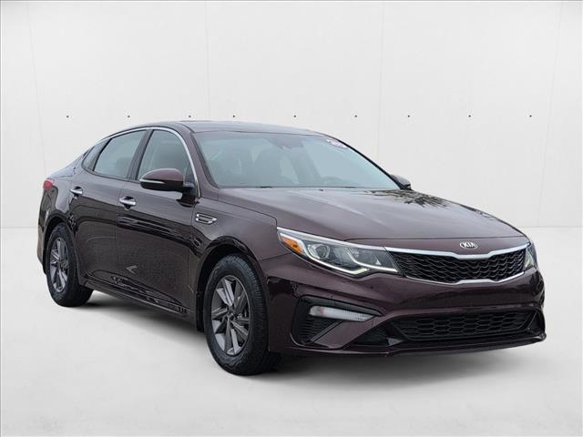 2020 Kia Optima LX photo 3