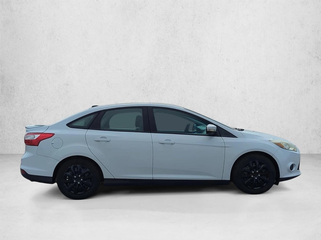 Used 2014 Ford Focus SE 4dr Car