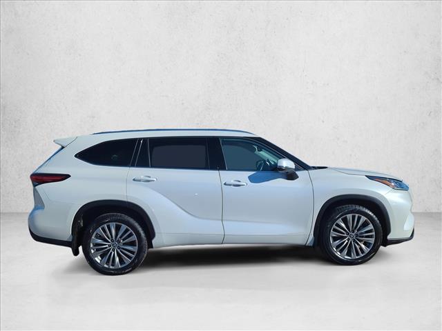 2021 Toyota Highlander Platinum Sport photo 4