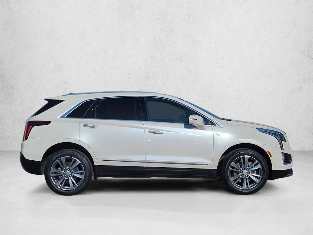 Certified 2024 Cadillac XT5 FWD Premium Luxury Sport Utility