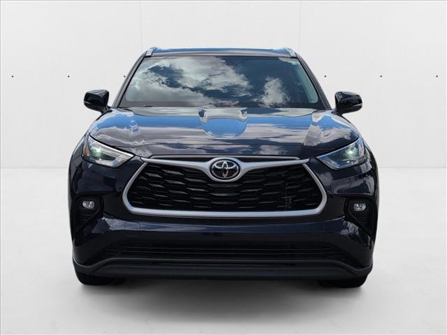 2024 Toyota Highlander XLE Sport photo 2
