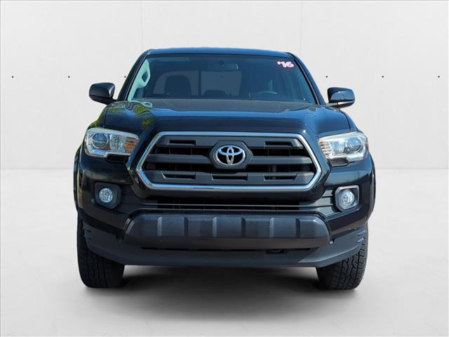2016 Toyota Tacoma SR5 photo 2