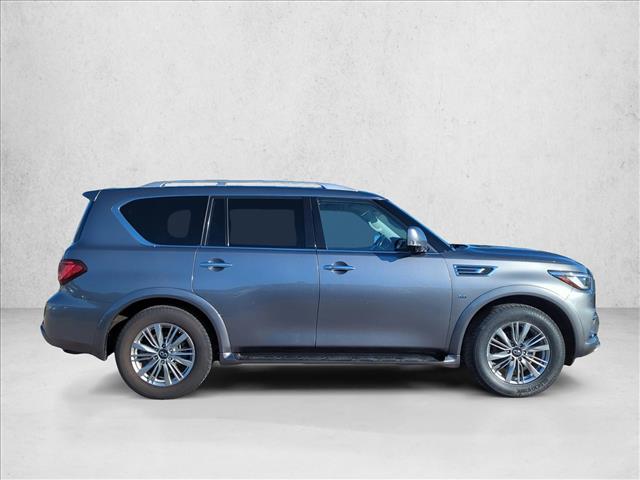 2020 Infiniti QX80 Luxe photo 4