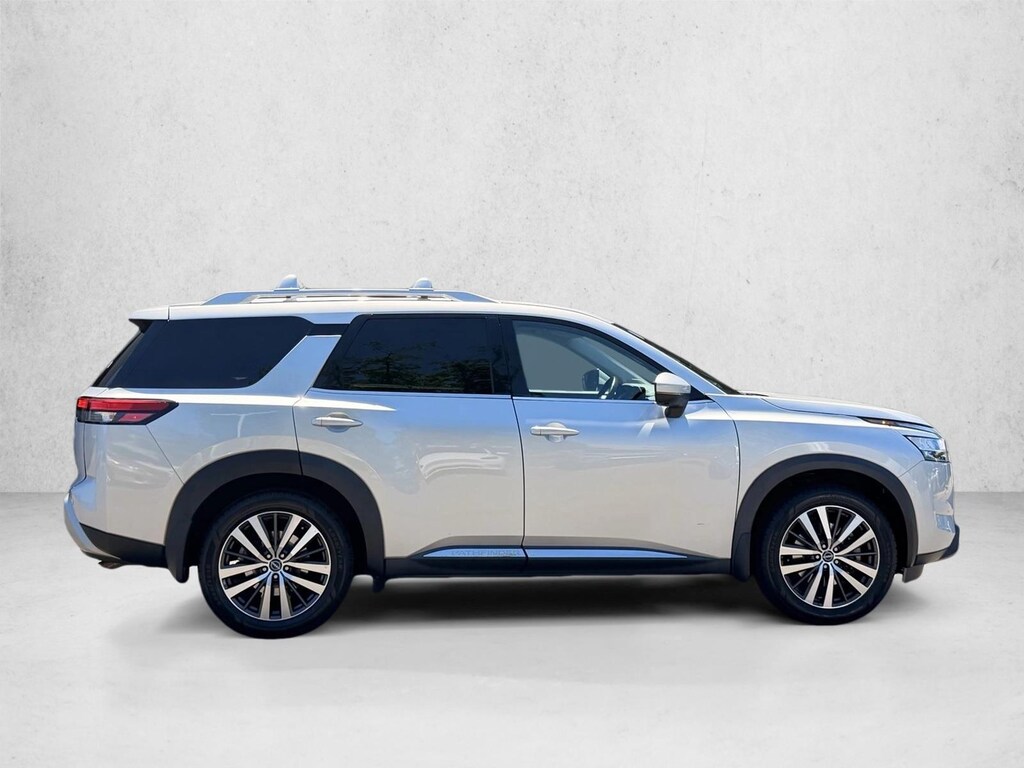 Used 2022 Nissan Pathfinder Platinum Sport Utility