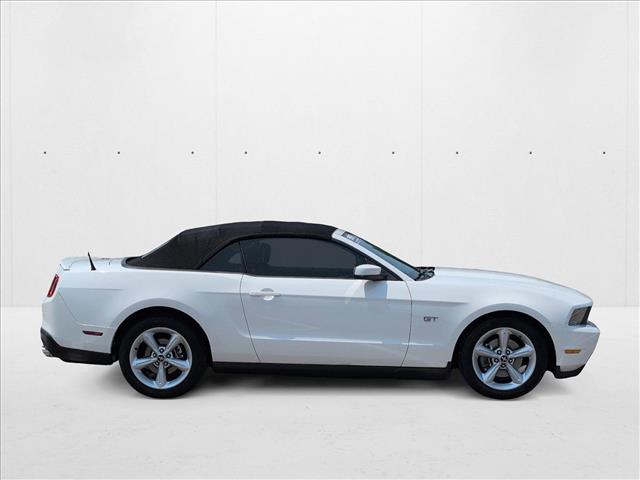2010 Ford Mustang GT Premium photo 4