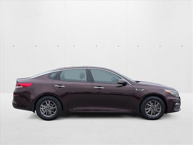 2020 Kia Optima LX photo 4