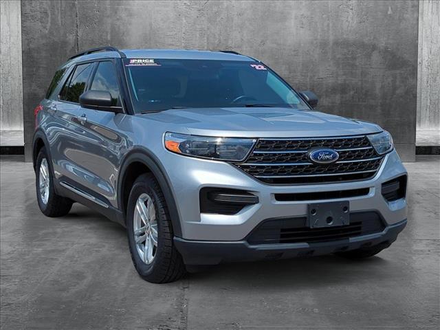 2022 Ford Explorer XLT photo 3
