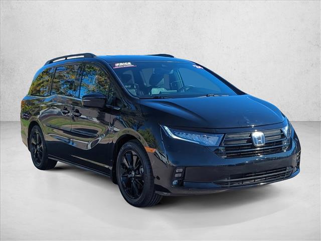 2024 Honda Odyssey Sport photo 3
