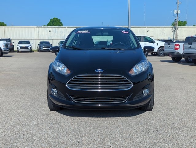 Used 2016 Ford Fiesta SE with VIN 3FADP4EJ6GM165795 for sale in Memphis, TN