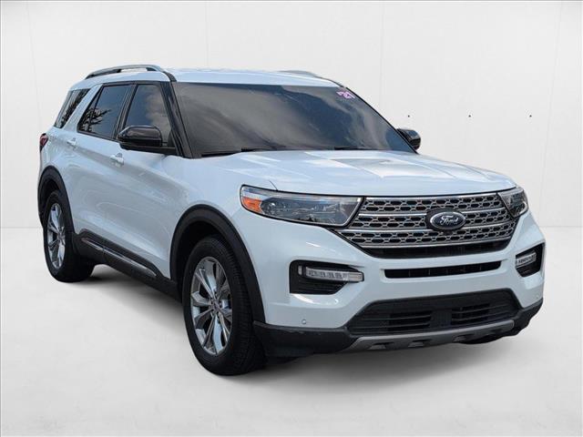 2021 Ford Explorer Limited Sport photo 2