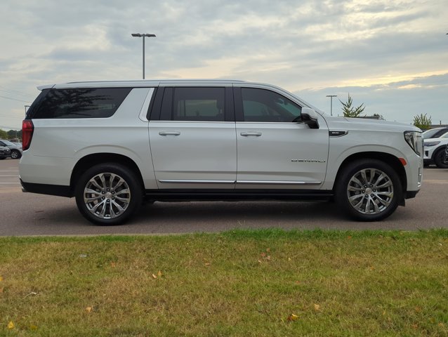 2022 Gmc Yukon XL Denali photo 4