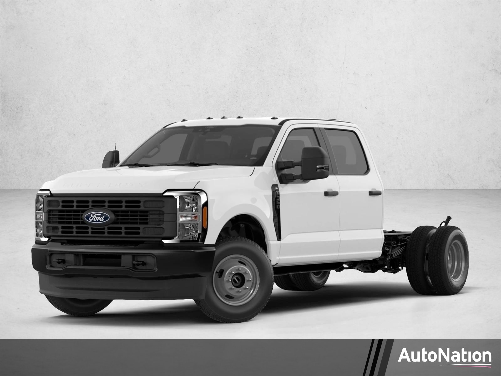 2027 Ford F-350 Chassis XL Truck Crew Cab