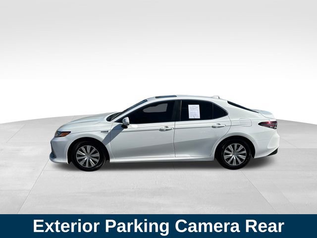 2021 Toyota Camry Hybrid LE photo 2
