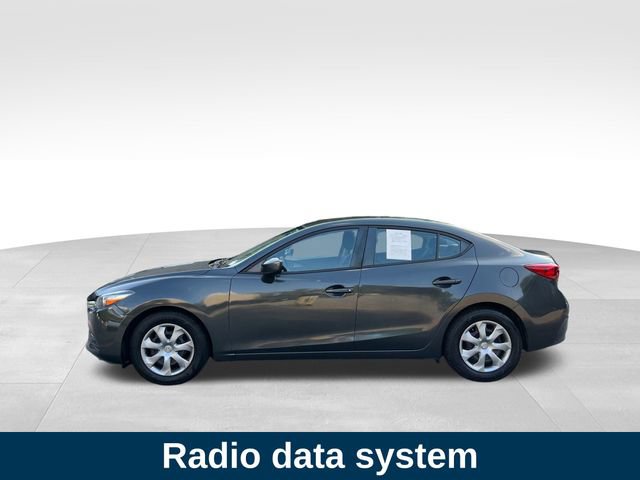 2017 Mazda Mazda3 Sport photo 2