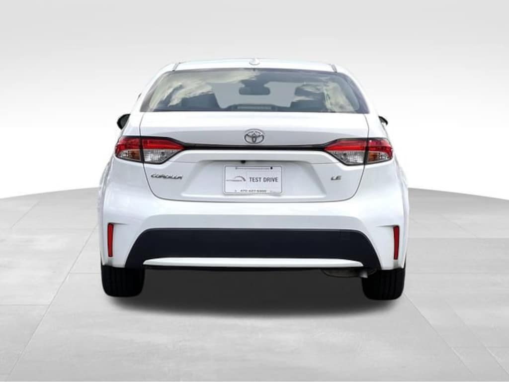 Used 2021 Toyota Corolla LE Sedan