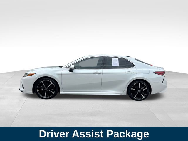 2018 Toyota Camry XSE V6 photo 2