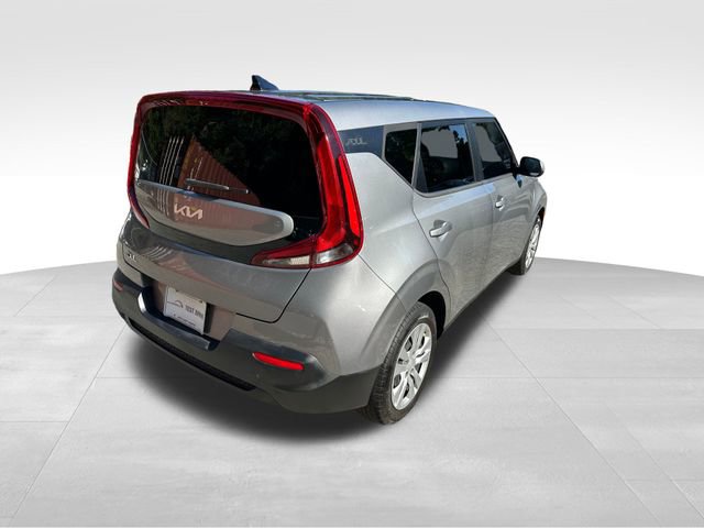 2022 Kia Soul LX photo 4