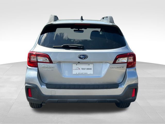 2018 Subaru Outback 2.5i Premium photo 3