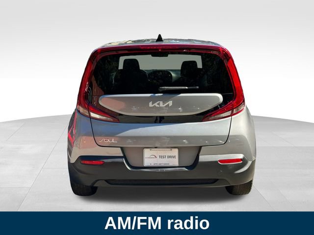 2022 Kia Soul LX photo 3