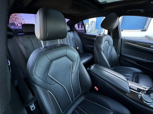 2019 BMW 5 Series 540i - Photo 38