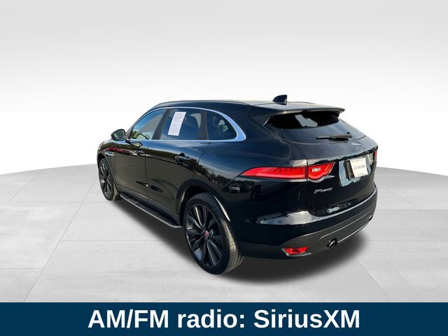2018 Jaguar F-PACE Portfolio Edition photo 3
