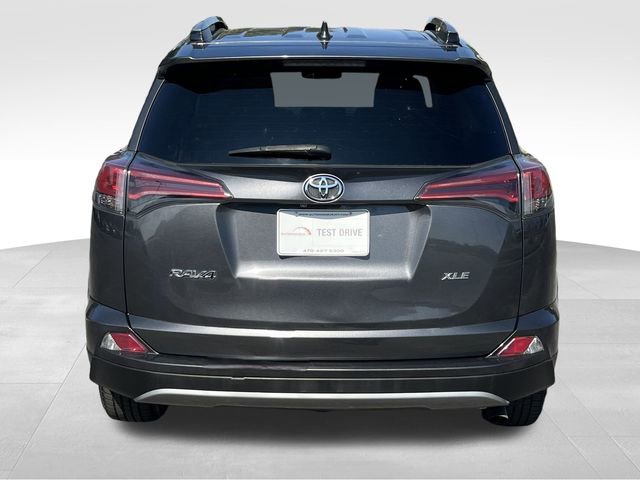 2018 Toyota RAV4 XLE photo 3