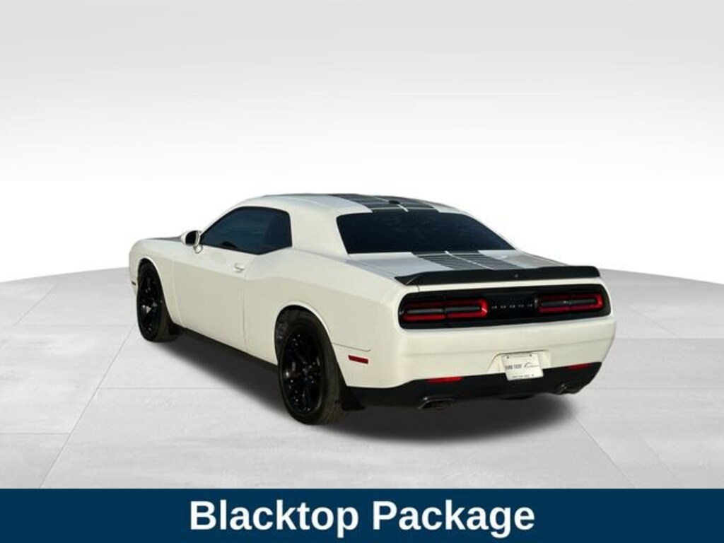Used 2017 Dodge Challenger SXT Coupe