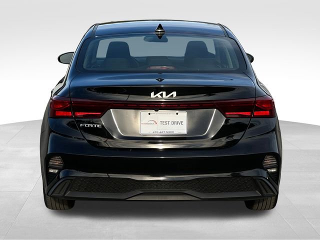2023 Kia Forte LXS photo 4