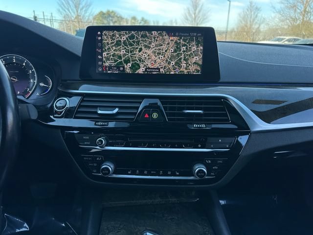 2019 BMW 5 Series 540i - Photo 19