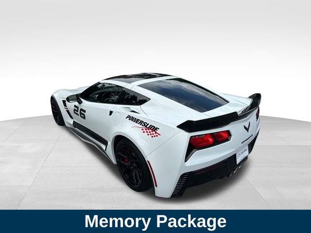 2017 Chevrolet Corvette Grand Sport 2LT photo 3