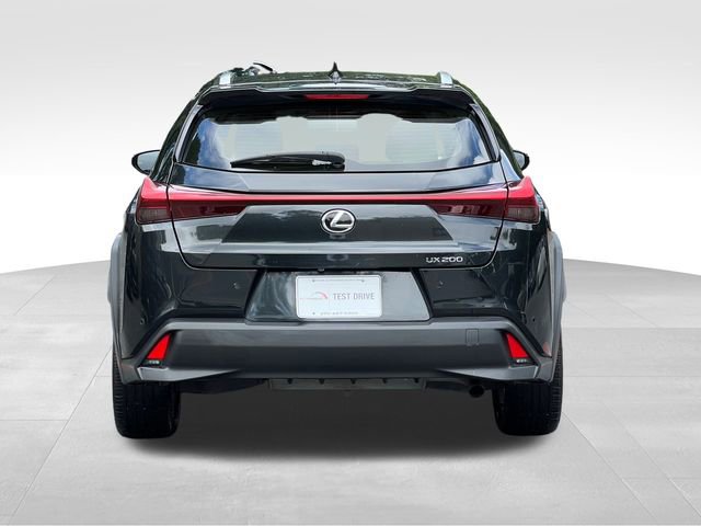 2021 Lexus UX 200 photo 4