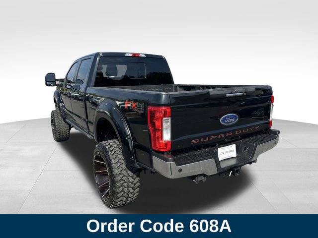 2018 Ford F-250 Lariat photo 3