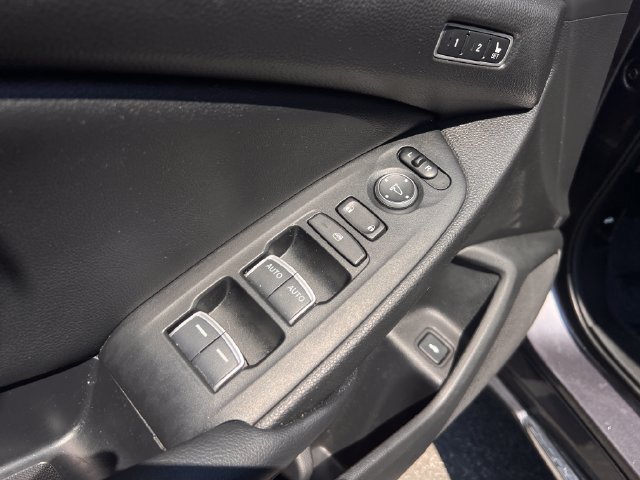 2022 Honda Accord EX-L - Photo 11