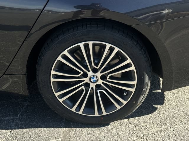 2019 BMW 5 Series 540i - Photo 41