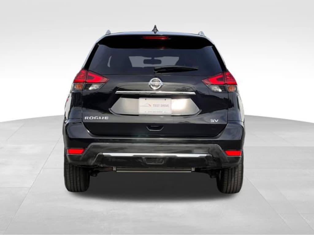 Used 2018 Nissan Rogue SV SUV