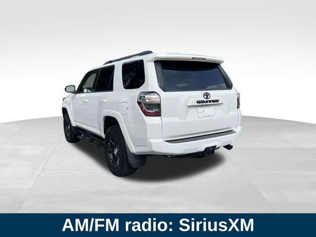 2021 Toyota 4Runner SR5 photo 3