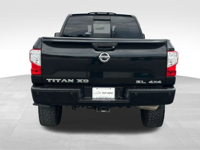 2018 Nissan Titan SL photo 3