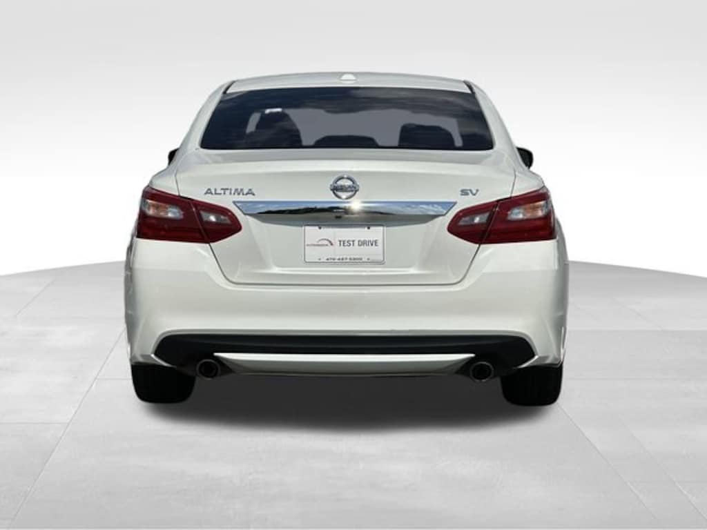 Used 2018 Nissan Altima 2.5 SV Sedan