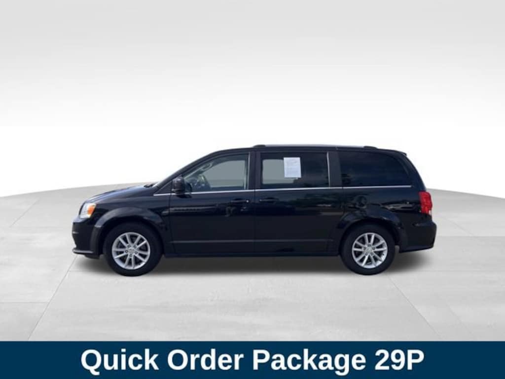 Used 2019 Dodge Grand Caravan SXT Van Passenger Van